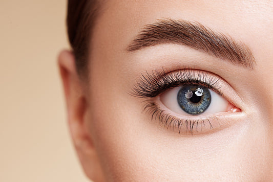6 Steps to Sensational Eyelashes (Without the Falsies)